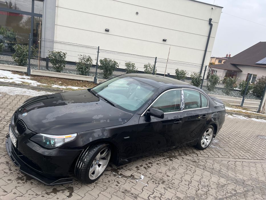 Sprzedam BMW 520i 2.2 benzyna! O rdzy! Opis.