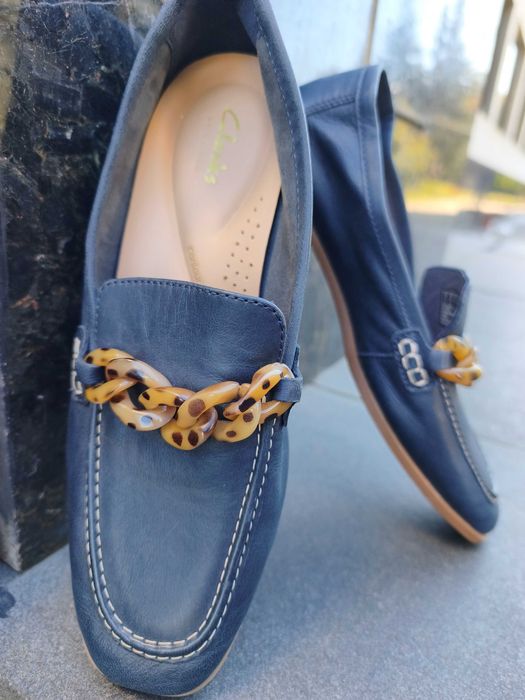 Лофери, балетки Clarks