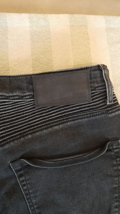 Spodnie męskie skinny River Island