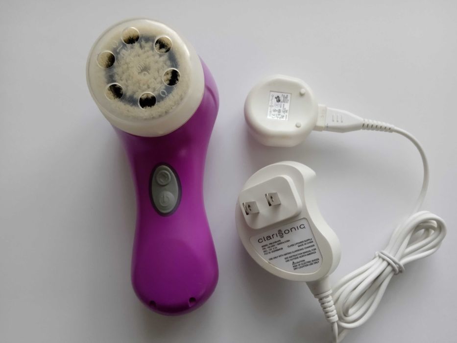 Продам устройство для очищения кожи - Clarisonic Mia 2