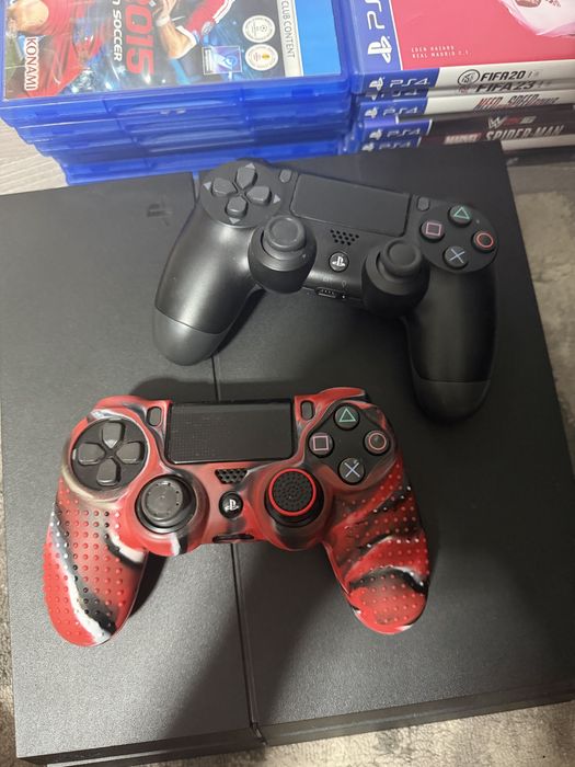 Ps4 com 13 jogos + 2 comandos e com cabos