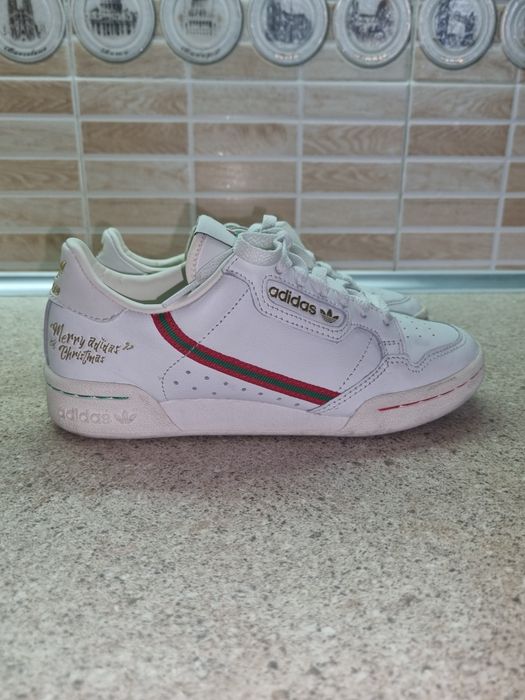 Кроссовки Adidas