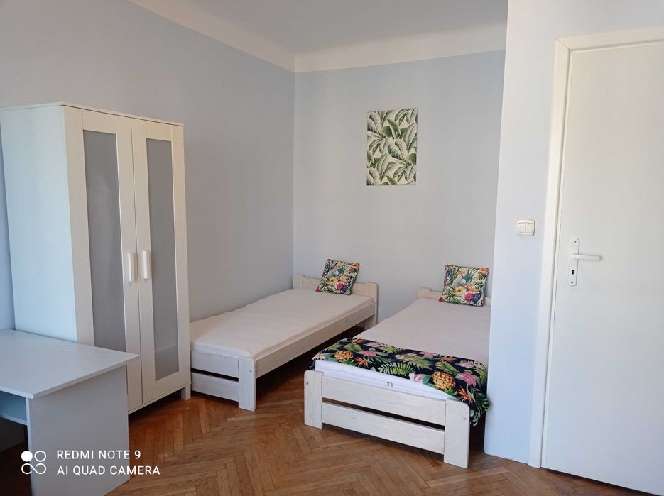 pokój 2 osobowy z balkonem - ul. Lotnicza