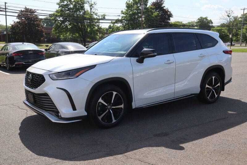 2022 Toyota Highlander XSE