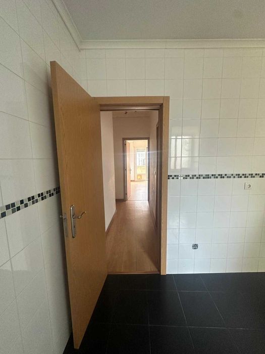 OPORTUNIDADE EXCLUSIVA EM ALGÉS: T2 (75m²)