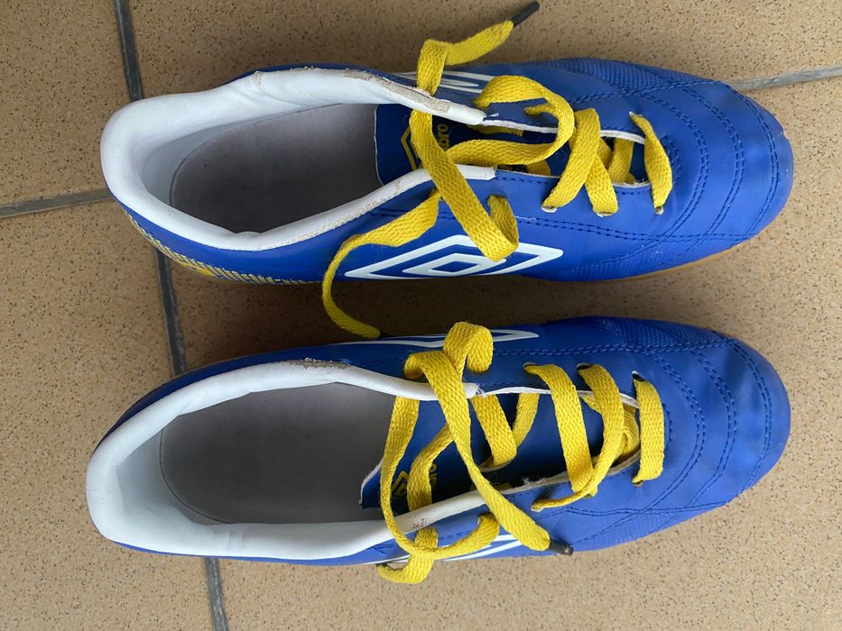 Halówki Umbro, rozm. 35