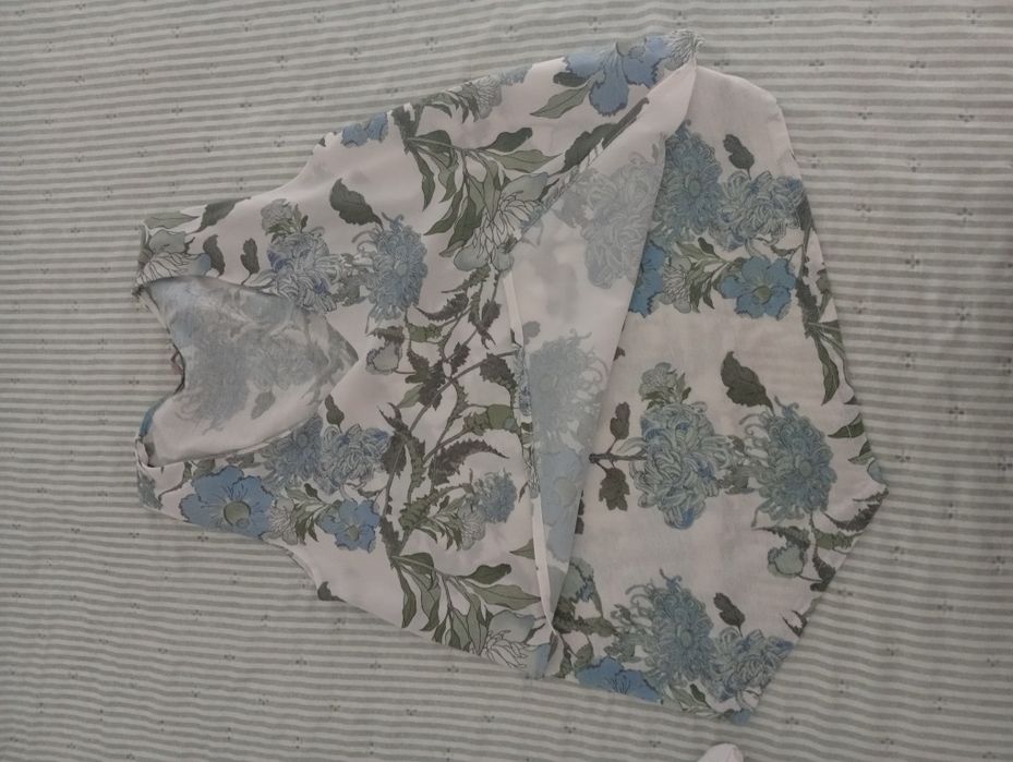 Top floral da salsa