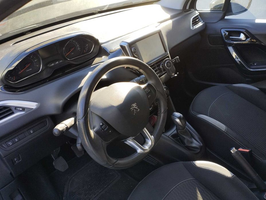 Peugeot 208 1.2 VTI Style Gasolina 2015
