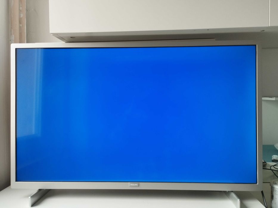 Sprzedam telewizor Philips 32PFS5823/12 Full HD Smart Wi-Fi