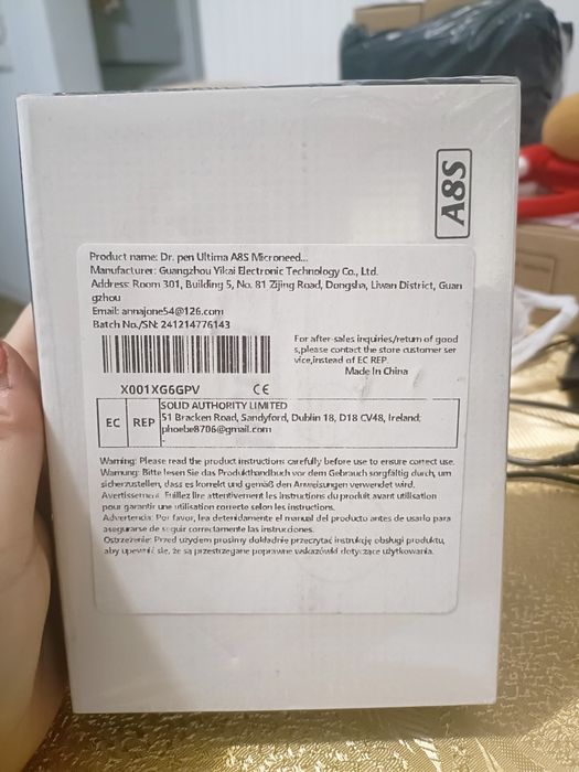 Dr pen przeznaczony do wykonywania zabiegów mezoterapi mikroigłowej
 D
