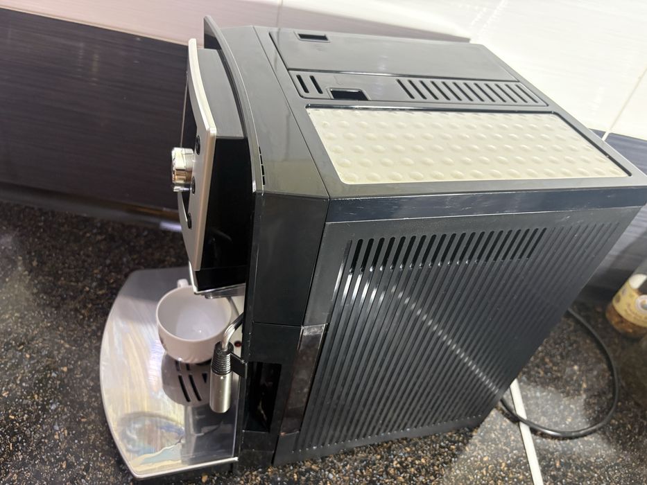 Кавомашина Delonghi Perfecta