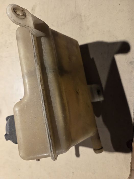 Zbiornik wyrównawczy polonez