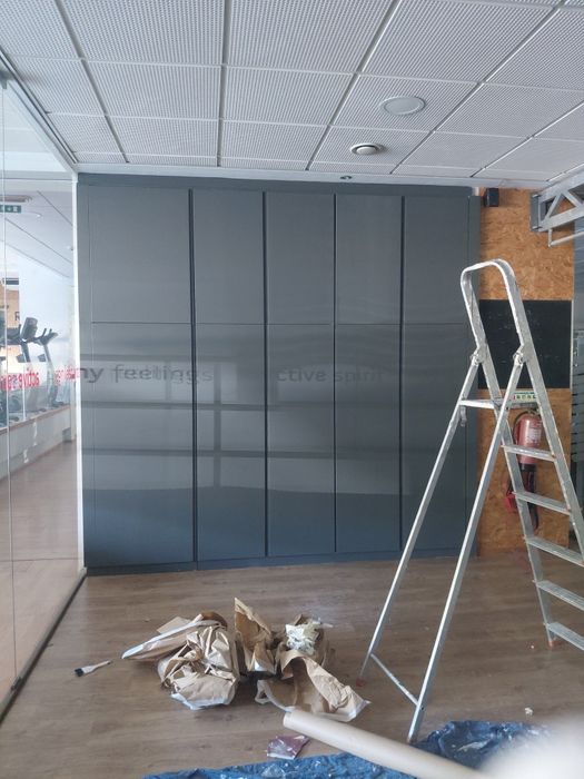 Pinturas de interior e exterior e emassamento de pladur