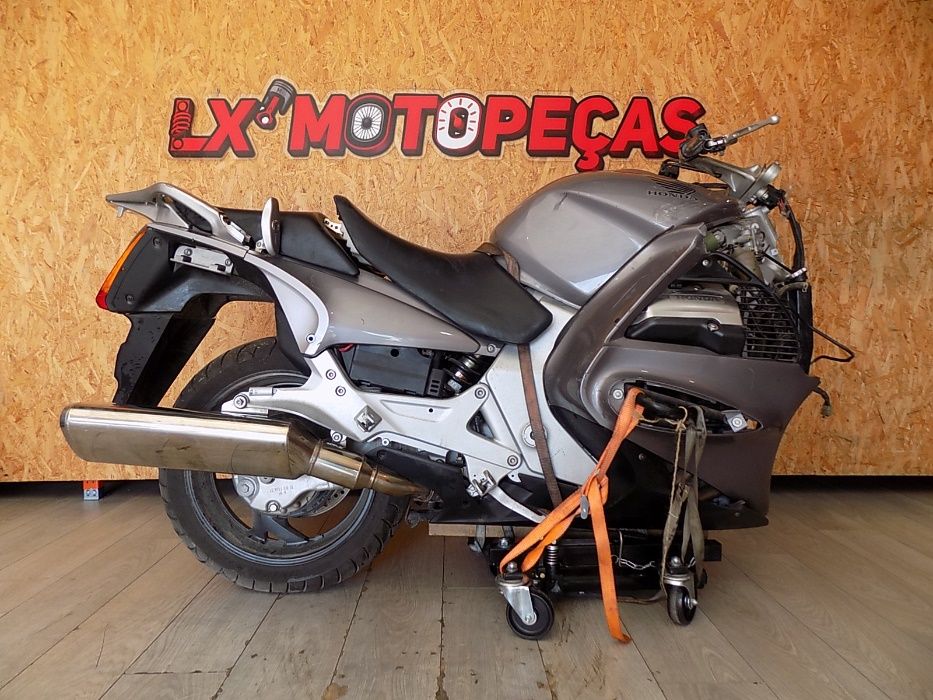 ST 1300 Pan-European para peças