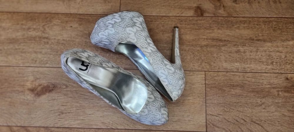 Жіночі туфлі, розмір 38.5