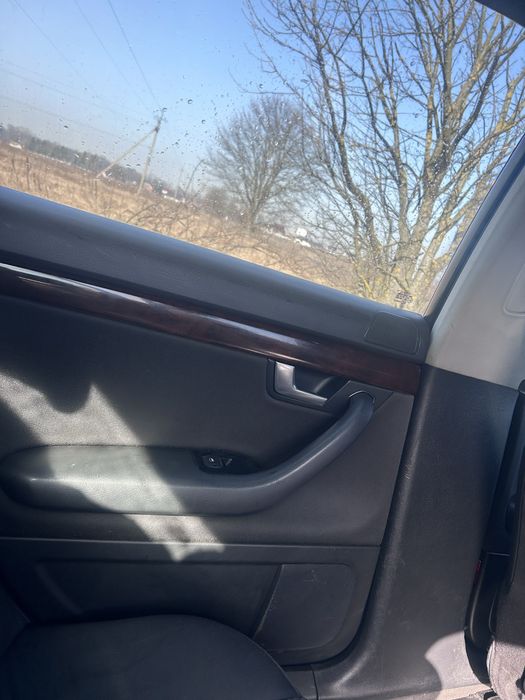 Ауді а4 б6 2004 року