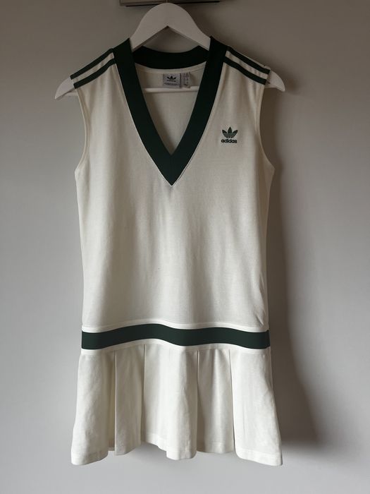 Sukienka adidas biala nie uzywana