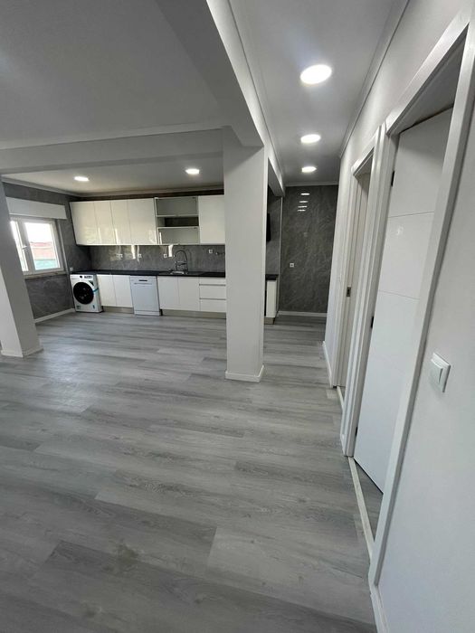 Vende-se apartamento T2 remodelado - Setúbal | VENDA PARTICULAR