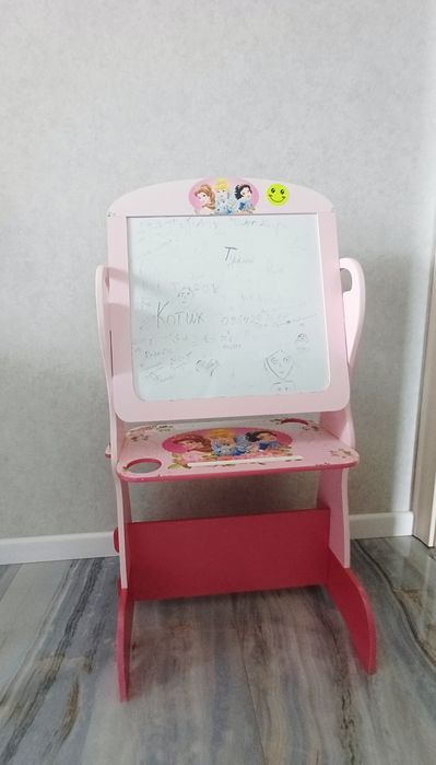 Мольберт дитячий (дошка для малювання)