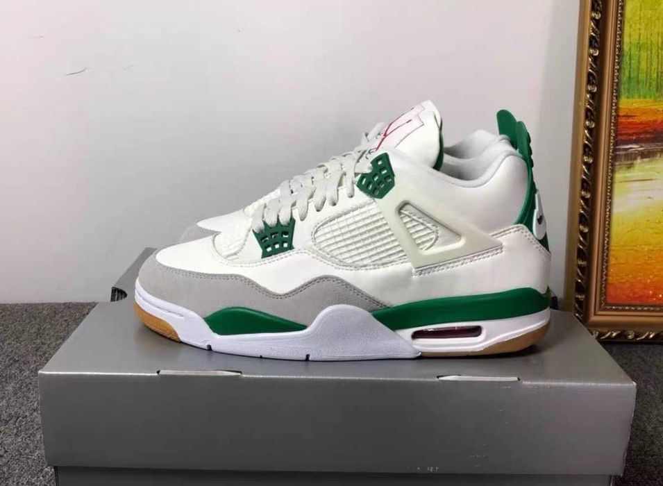 Jordan 4 Retro SB Pine Green R.41