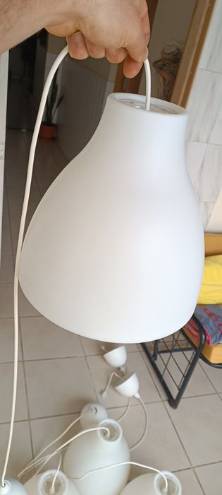 Vendo conjunto de 4 candeeiros em excelente estado.