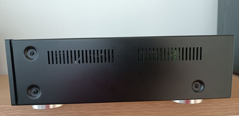 Amplituner kina domowego Marantz NR1603 wzmacniacz wielokanałowy