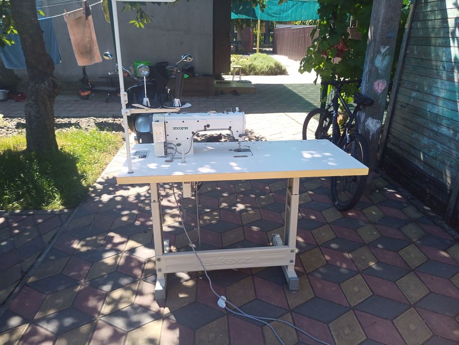 Швейна машинка ZOJE 9513 5G/02