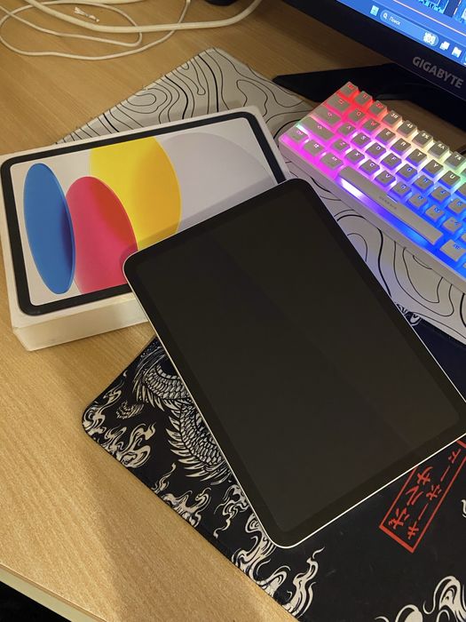 Ipad 10th dobry stan 64gb