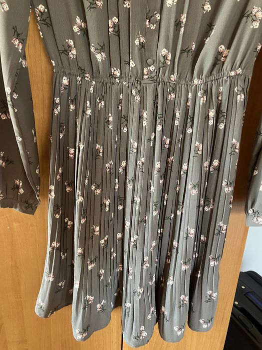 Sukienka w stanie idealnym