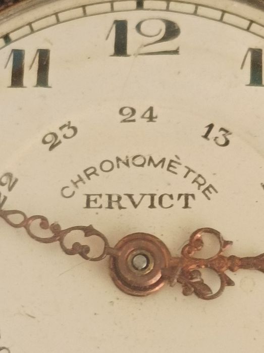 Relógio com história e com corrente