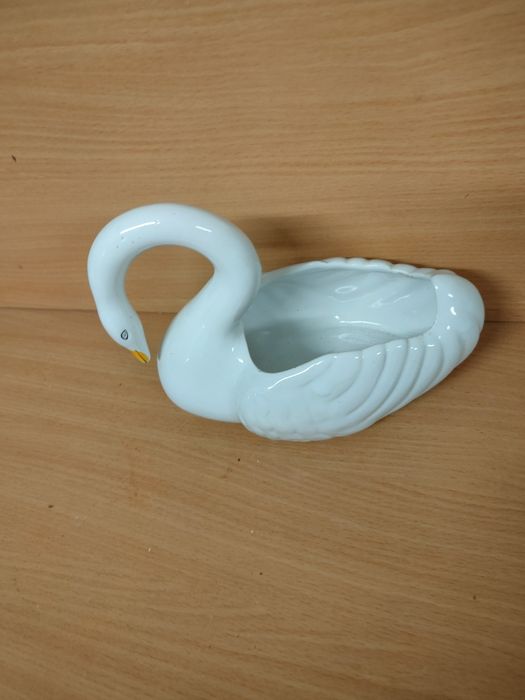 Conjunto de floreiras cisne.