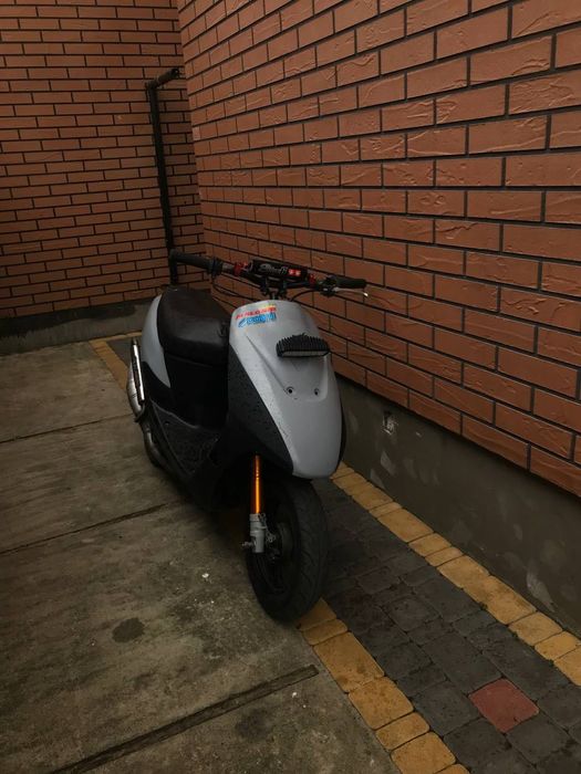 Продам скутер сузуки летс 3