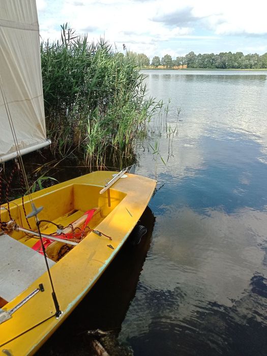 Żaglówka (nie 420 470)