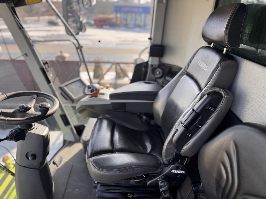 Продам зернозбиральний комбайн Claas Lexion 770