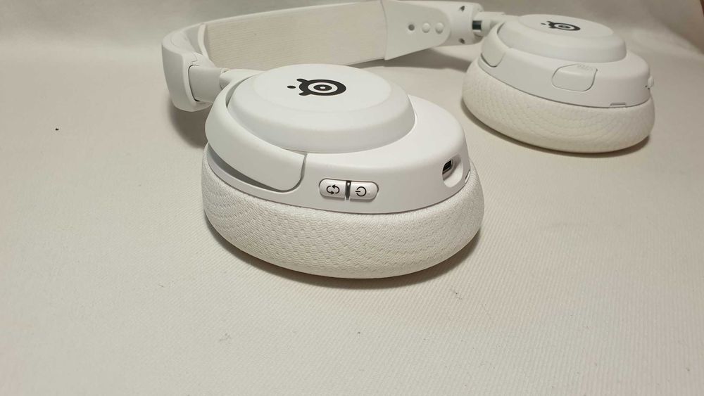 Słuchawki bezprzewodowe SteelSeries Arctis Nova 5 BT stan BDB