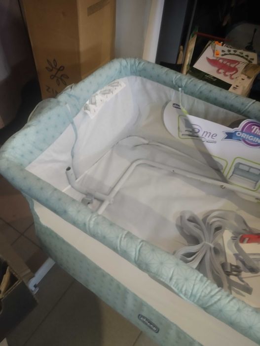 Łóżeczko dla dziecka z dostawka