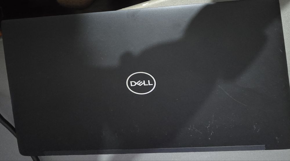Portátil Dell Latitude 7390