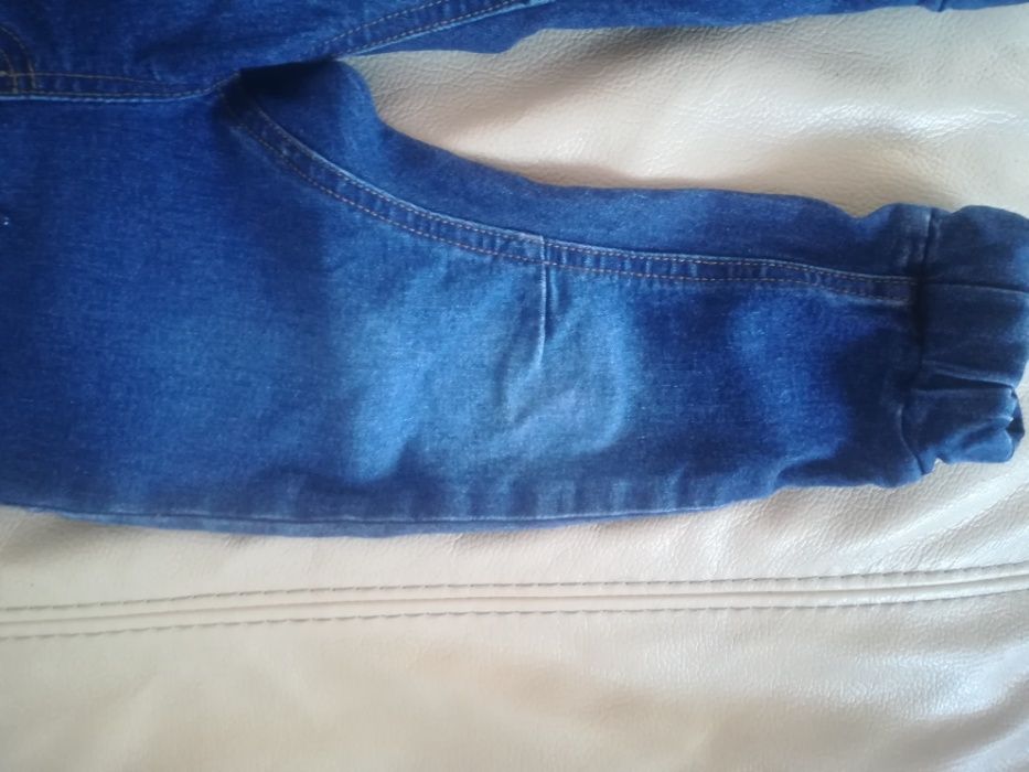 Spodnie jeansy Reserved 86