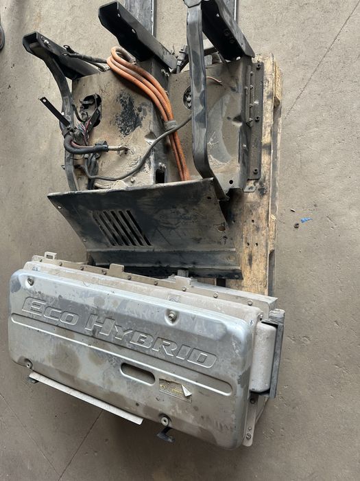 Sistema hibrydo Mitsubishi Canter.
