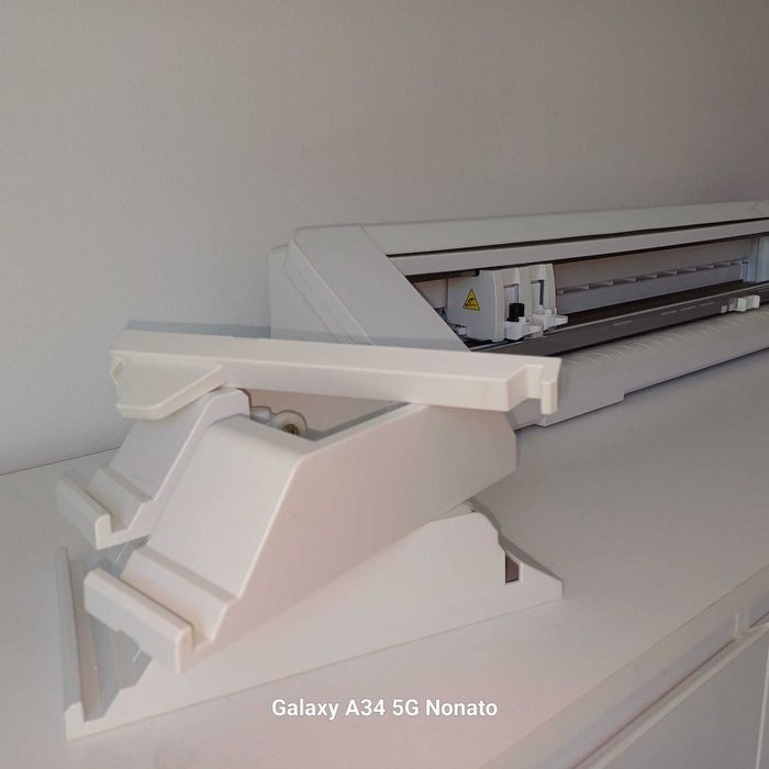 Silhouette Cameo 4 PRO 24" (61 cm)