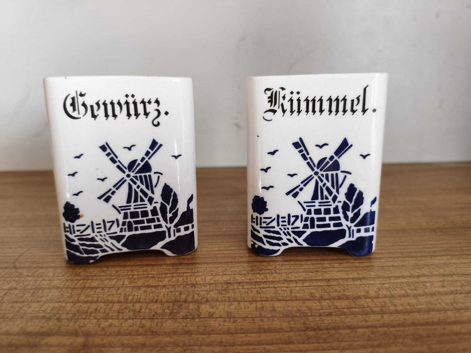 ceramiczne pojemniki na przyprawy