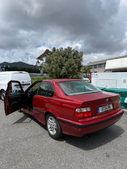 BMW 318 i foto 2