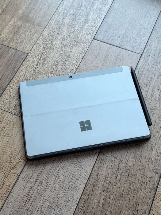 Microsoft Surface Go 3 + rysik