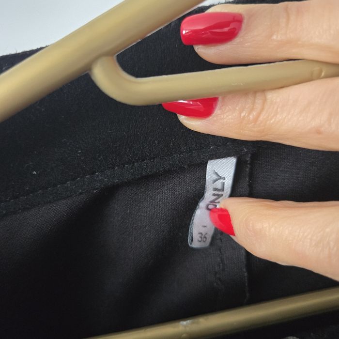 Welurowa mini zip Only 36