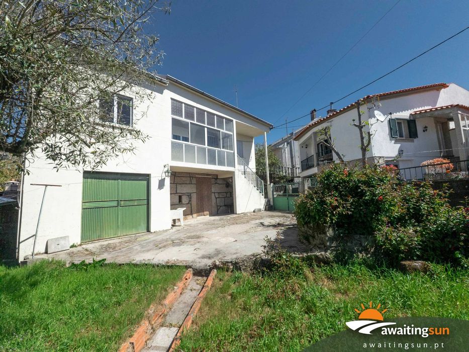 T3 Casa de Vila com Jardim em Penalobo