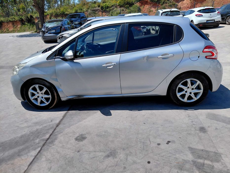 Peugeot 208 1.4Hdi, 2012 Nacional