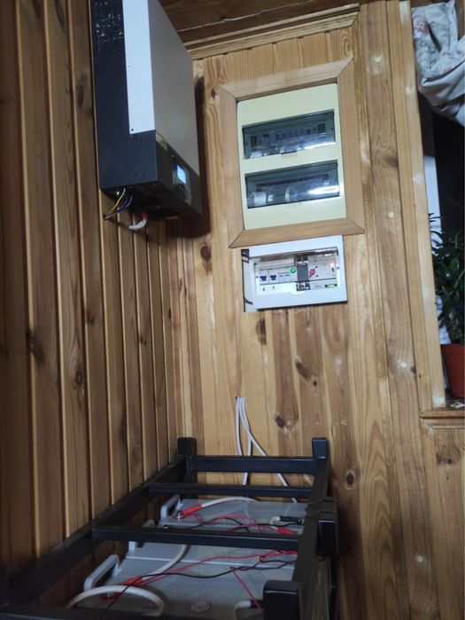 Ремонт гибридных солнечных инверторов / Установка / Продажа / Проект