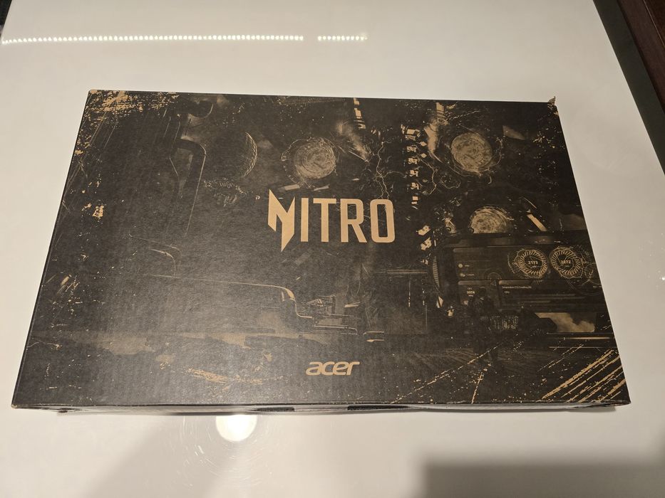 Laptop ACER Nitro 16 AN16-41-R5LX 16" IPS 165Hz R7-7840HS 16GB RAM 1TB