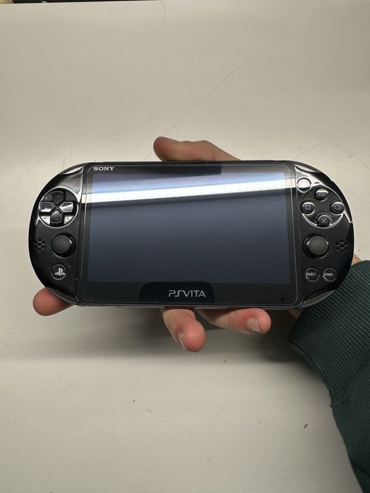 Psvita slim + carregador + fifa football