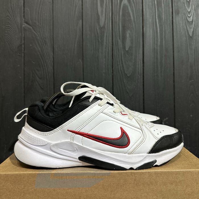 Кросівки Nike Air Monarch 41/26 cm